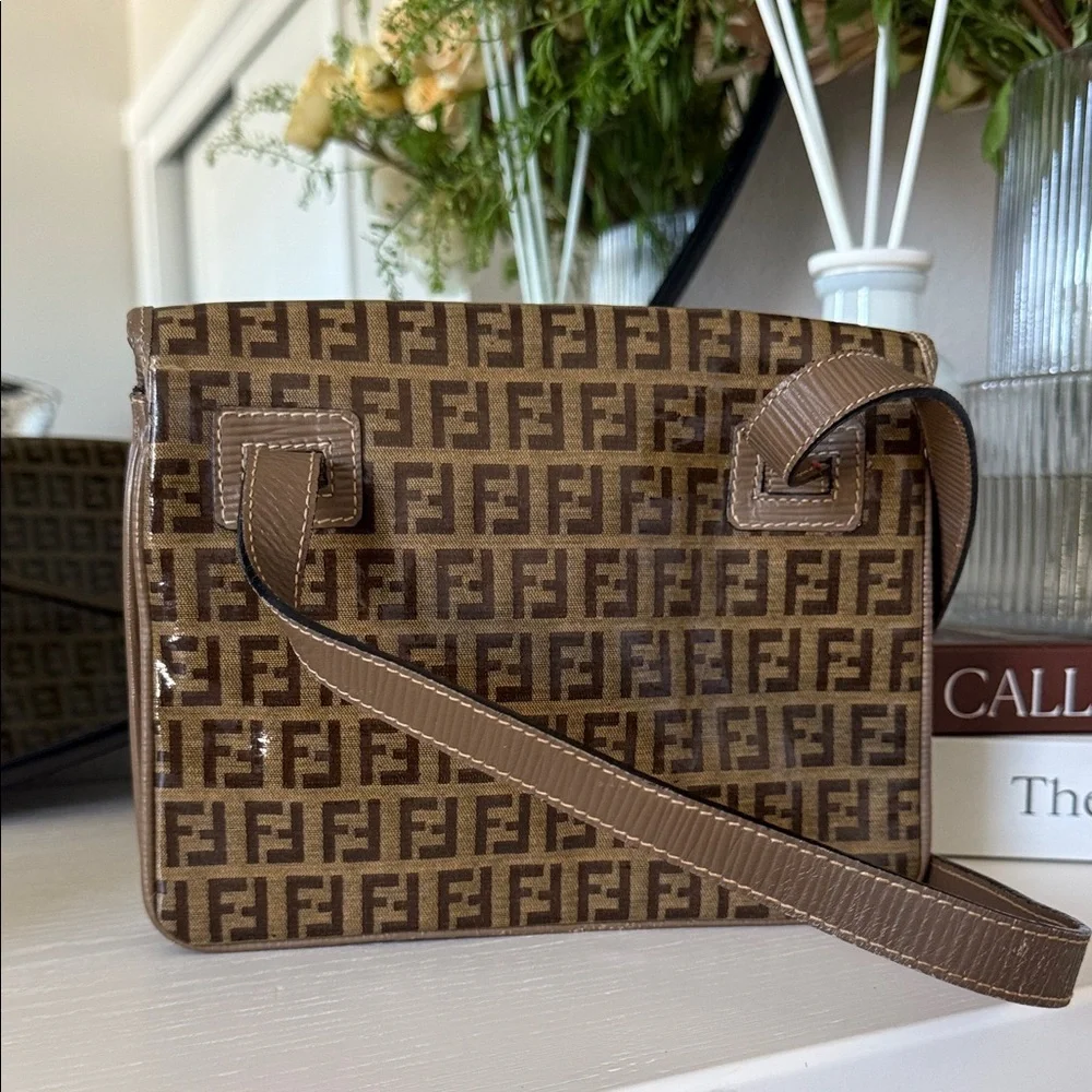 Fendi Tan Monogram Shoulder Bag - Picture 4 of 9